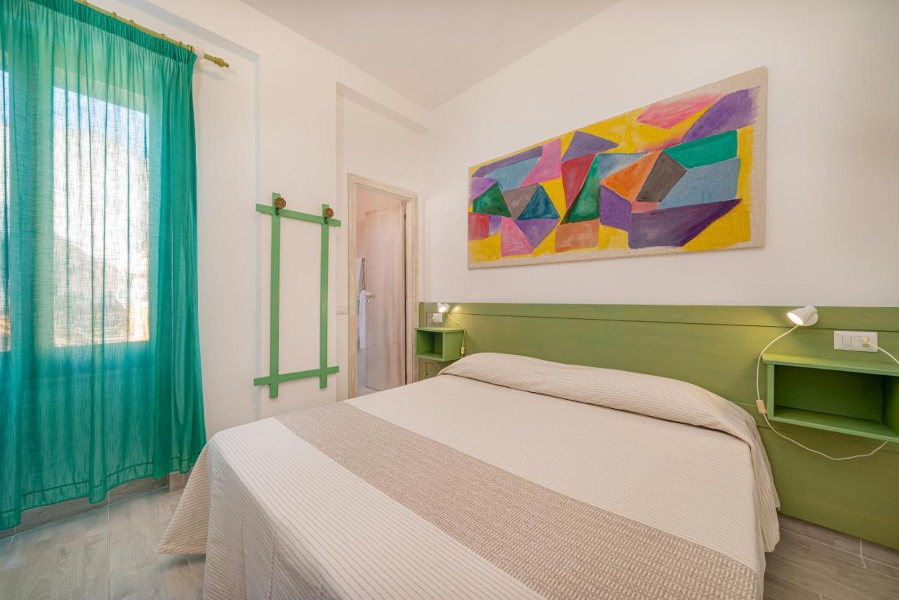 Hotel Marinaro Санта-Тереза-Галлура Экстерьер фото