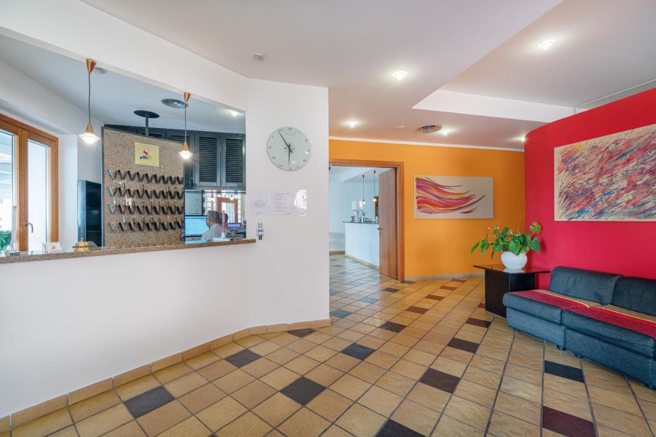 Hotel Marinaro Санта-Тереза-Галлура Экстерьер фото