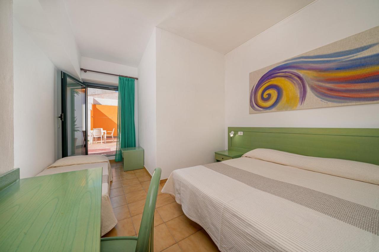 Hotel Marinaro Санта-Тереза-Галлура Экстерьер фото