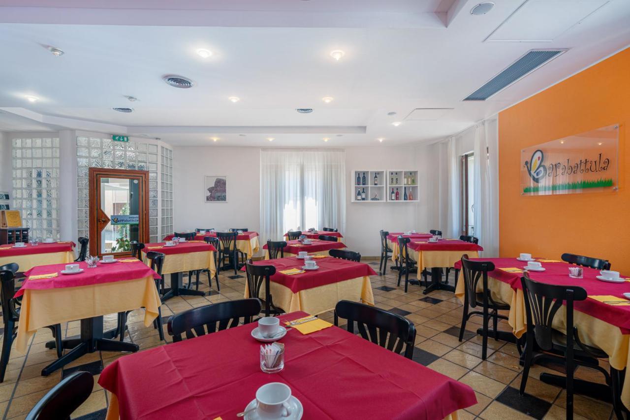 Hotel Marinaro Санта-Тереза-Галлура Экстерьер фото