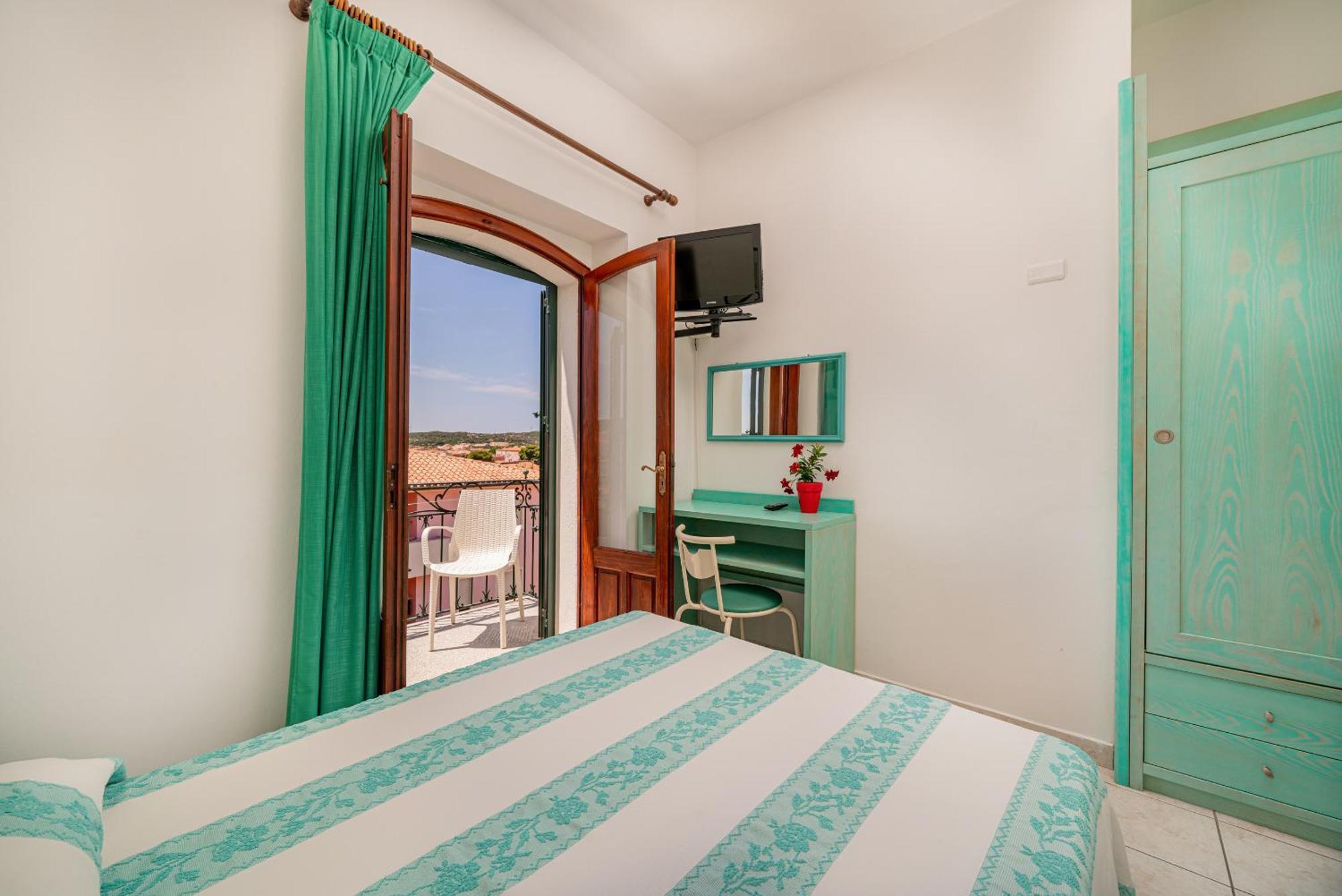 Hotel Marinaro Санта-Тереза-Галлура Экстерьер фото
